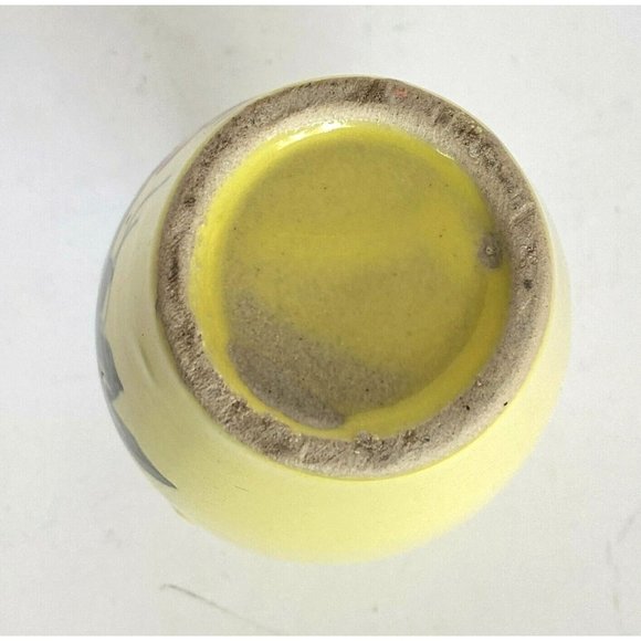 Vintage MCM Berry or Grape Cluster Yellow Mid Century Modern Vase 6" Tall - Picture 7 of 8